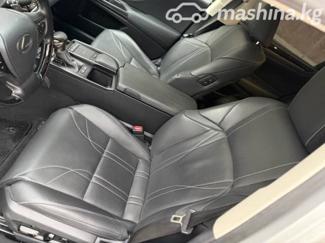 Lexus ES VII