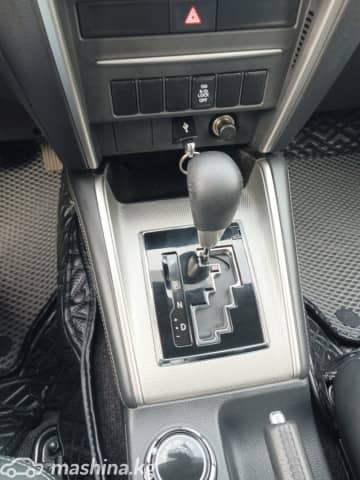 Mitsubishi L200 V Рестайлинг 2.4d AT 4WD