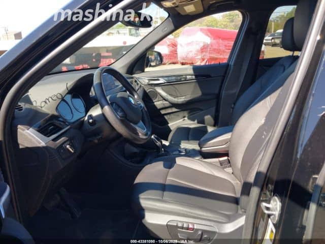 BMW X1 II (F48) Рестайлинг 28i xDrive 2.0 AT 4WD