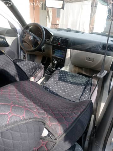 Volkswagen Golf IV 1.6 MT