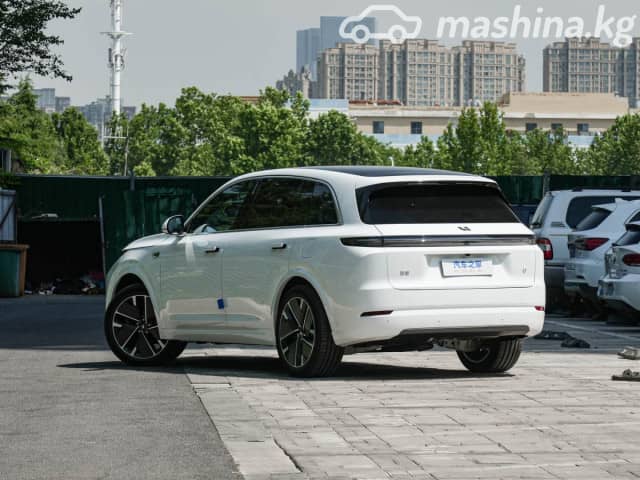 LiXiang L7 Рестайлинг 1.5hyb AT 4WD