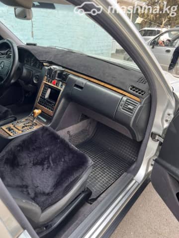 Mercedes-Benz E-Класс II (W210, S210) 320 3.2 AT