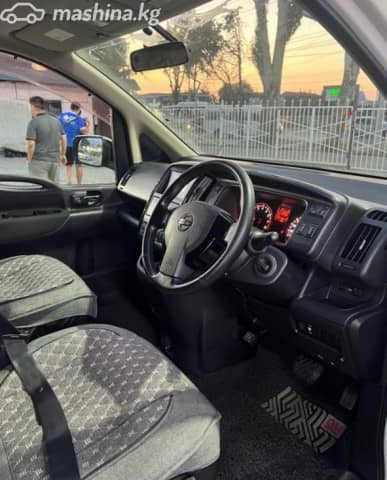 Nissan Serena III (C25) 2.0 CVT