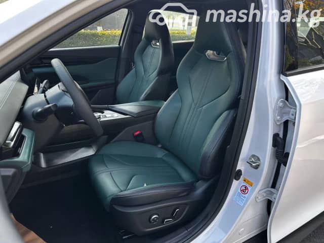 Changan UNI-V 1.5hyb AT