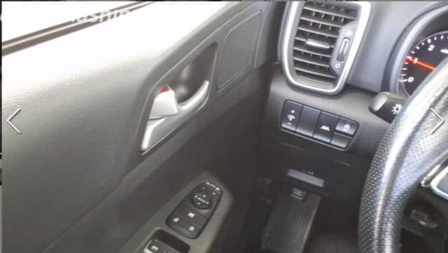 Kia Sportage IV Рестайлинг 2.0d AT
