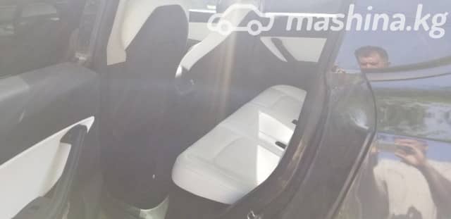 Tesla Model Y I Long Range Electro AT 4WD