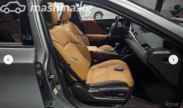 Lexus ES VII 300h 2.5hyb CVT