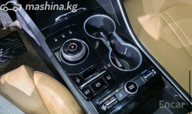 Kia K5 III 2.0 AT