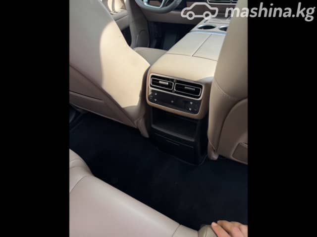 LiXiang L6 1.5hyb AT 4WD