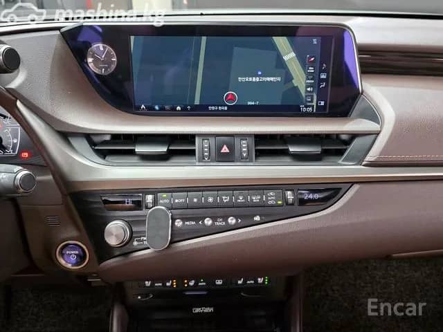 Lexus ES VII 300h 2.5hyb CVT