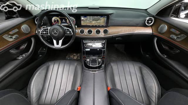 Mercedes-Benz E-Класс V (W213, S213, C238) 300 2.0 AT 4WD