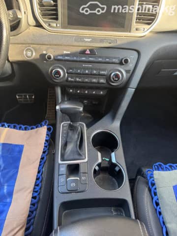 Kia Sportage IV Рестайлинг 2.0d AT