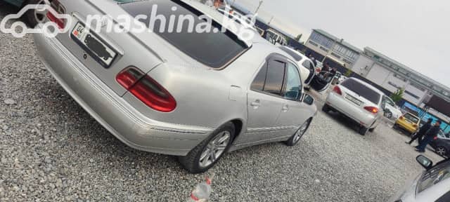 Mercedes-Benz E-Класс II (W210, S210) Рестайлинг 320 3.2d AT