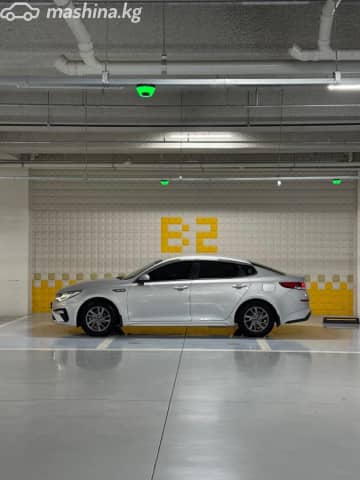 Kia K5 III LPi 2.0 AT