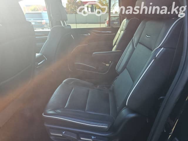 Cadillac Escalade V ESV 6.2 AT 4WD
