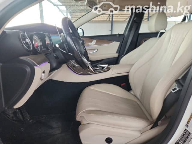 Mercedes-Benz E-Класс V (W213, S213, C238) 300 2.0 AT
