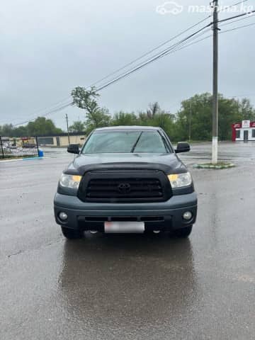Toyota Tundra II 5.7 AT 4WD