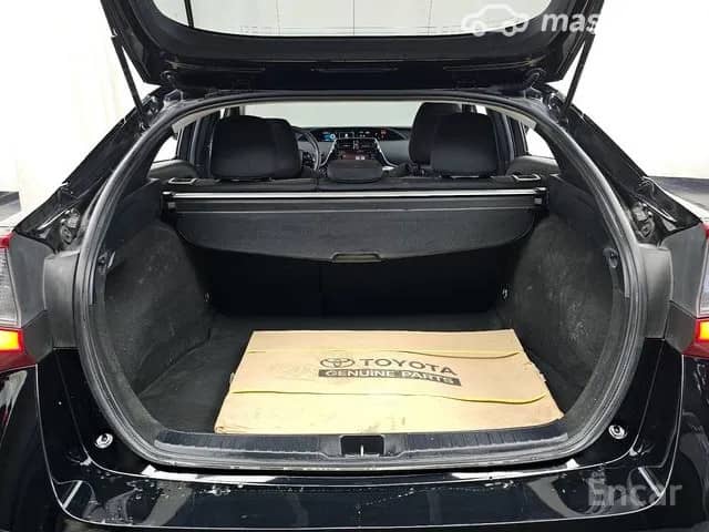 Toyota Prius IV Рестайлинг (XW50) 1.8hyb AT