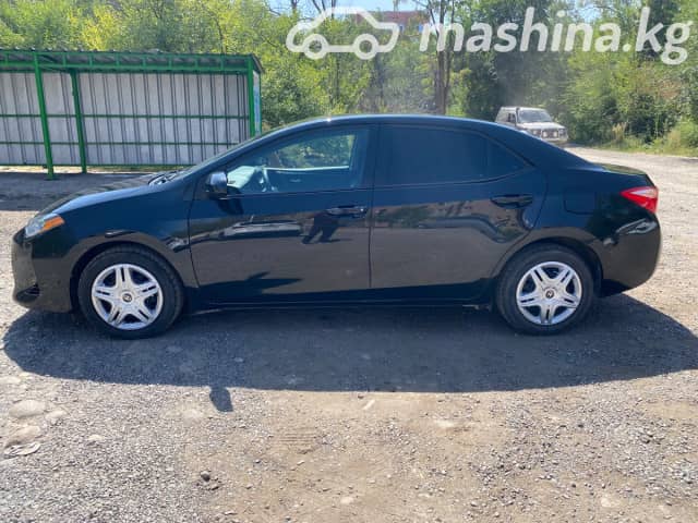 Toyota Corolla XI (E160, E170, E180) Рестайлинг 1 1.8 CVT