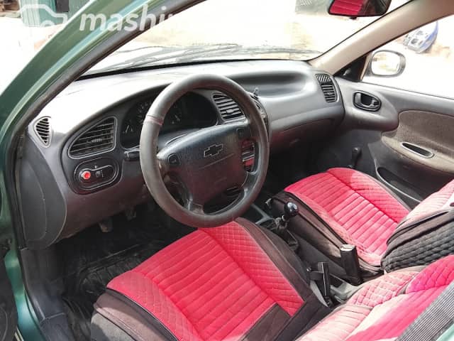 Chevrolet Lanos I 1.5 MT