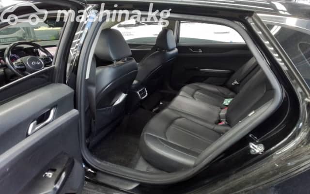 Kia K5 III 2.0 AT
