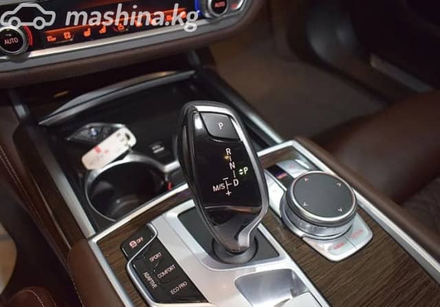 BMW 7 серии VI (G11/G12) Рестайлинг 740i 3.0 AT