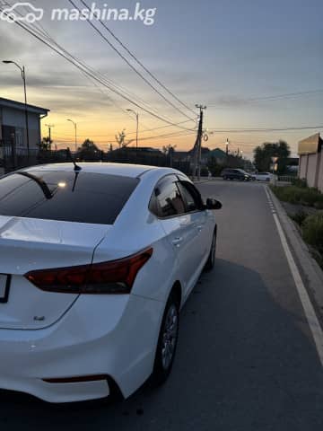 Hyundai Accent V 1.6 AT