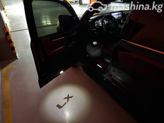 Lexus LX III Рестайлинг 2 570 5.7 AT 4WD