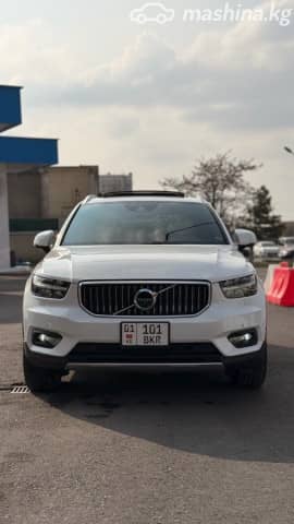 Volvo XC40 I 2.0 AT 4WD