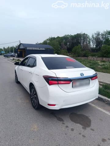 Toyota Corolla XI (E160, E170, E180) Рестайлинг 1 1.8hyb CVT