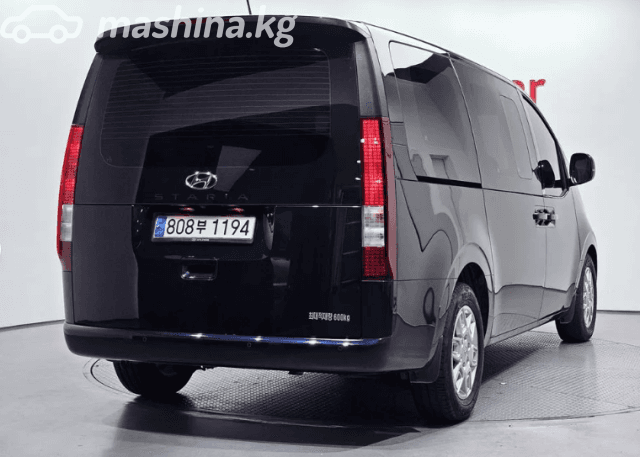 Hyundai Staria 2.2d AT