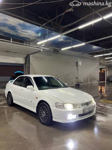 Honda Accord VI 1.8 AT
