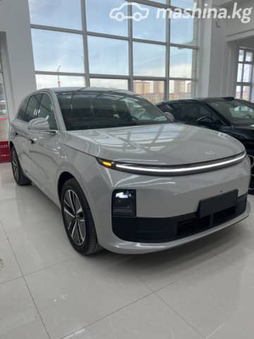 LiXiang L6 1.5hyb AT 4WD