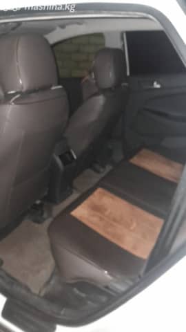Hyundai Tucson III Рестайлинг 2.0d AT 4WD