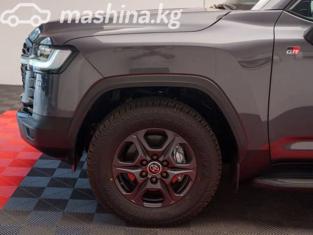 Toyota Land Cruiser 300 Series 3.5 AT 4WD