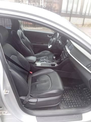 Kia K5 II 2.0 AT