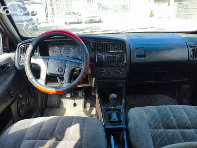 Volkswagen Passat B3 1.8 MT