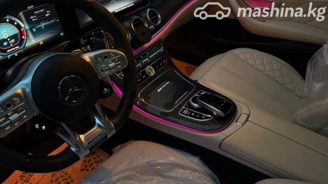 Mercedes-Benz E-Класс AMG V (W213) 63 AMG 4.0 AT 4WD