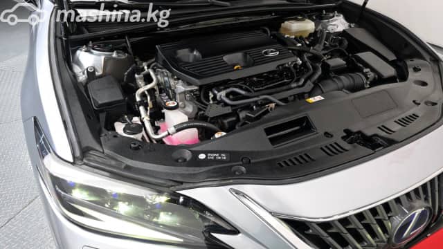 Lexus ES VII Рестайлинг 300h 2.5hyb CVT