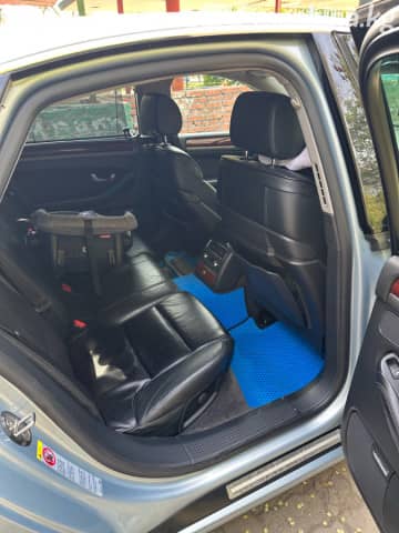 Audi A8 II (D3) 4.2 AT 4WD