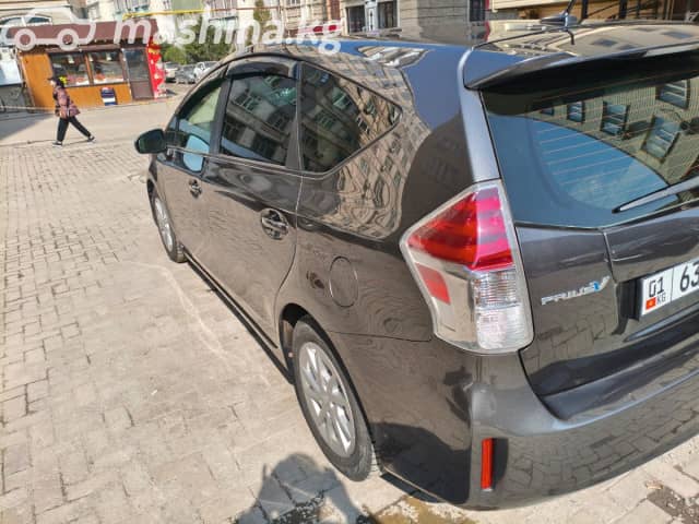 Toyota Prius v (+) I Рестайлинг (ZVW40/41) 1.8hyb AT