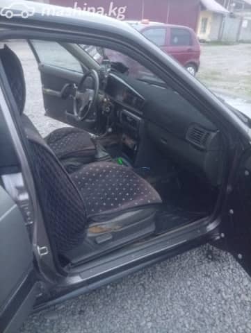 Mazda 626 III (GD) 2.0 MT