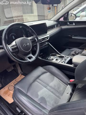 Kia K5 III 2.0 AT