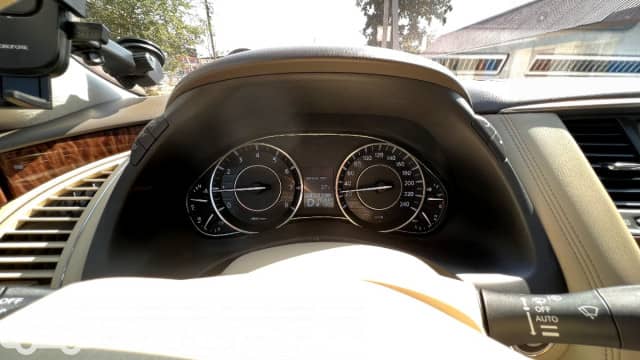 Nissan Patrol VI (Y62) 5.6 AT 4WD