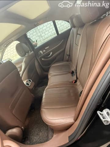 Mercedes-Benz E-Класс V (W213, S213, C238) 300 2.0 AT 4WD