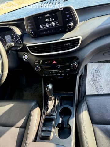 Hyundai Tucson III Рестайлинг 2.0d AT 4WD