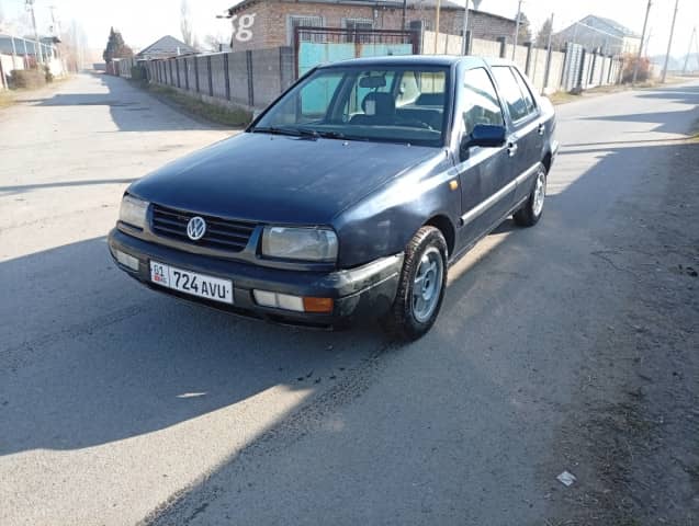 Volkswagen Vento 1.8 MT