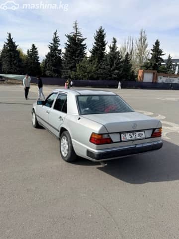 Mercedes-Benz W124 200 2.0 AT