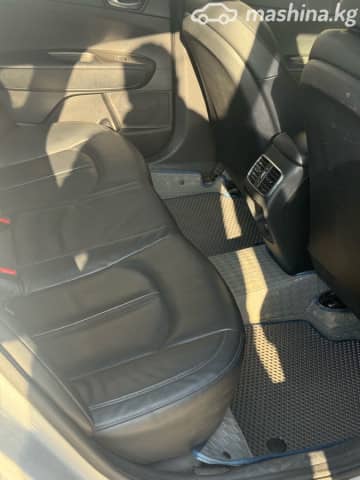 Kia K5 III LPi 2.0 AT