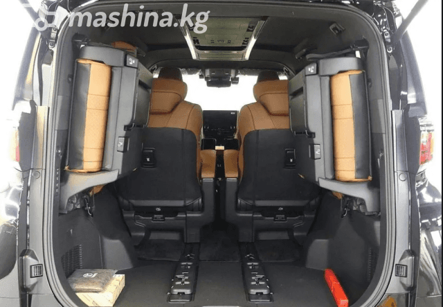 Toyota Alphard IV 2.5hyb CVT 4WD